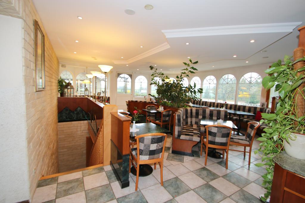 Hotel -Winterfelder Hof Apenburg-Winterfeld Extérieur photo
